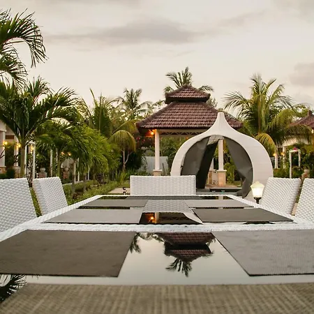 Tropical Hideaways Resort-3